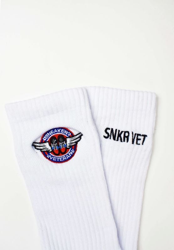 Sneaker Vet Crew Socks (White)