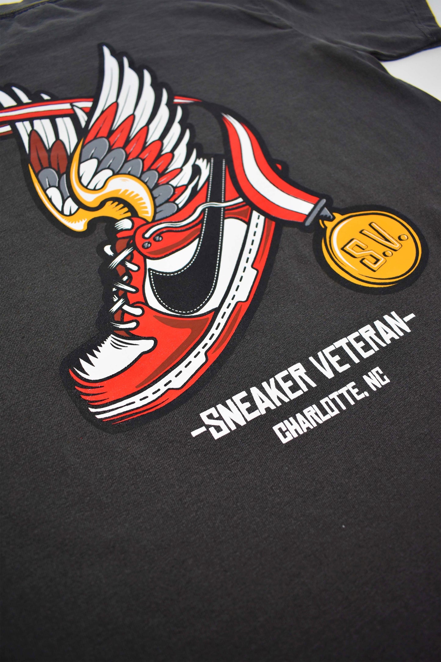 Official Sneaker Veteran Tee (CHARCOAL)